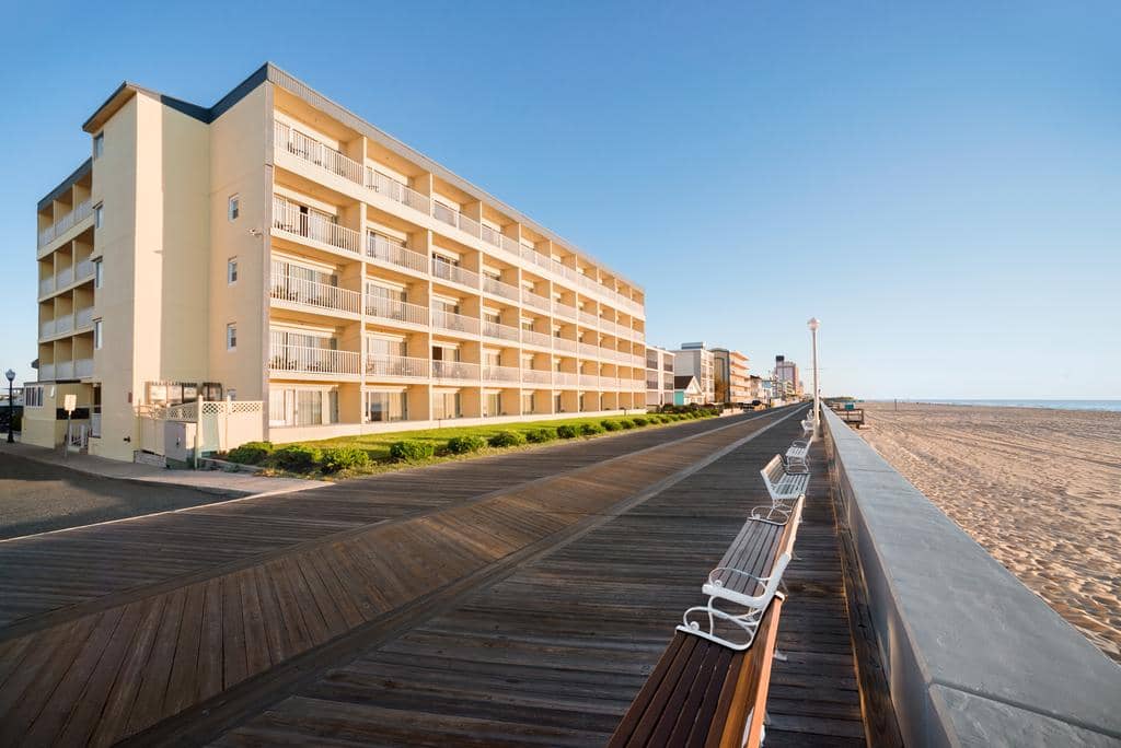Ocean City, Maryland Pet Friendly Hotels and rentals that allow pets at OCMD